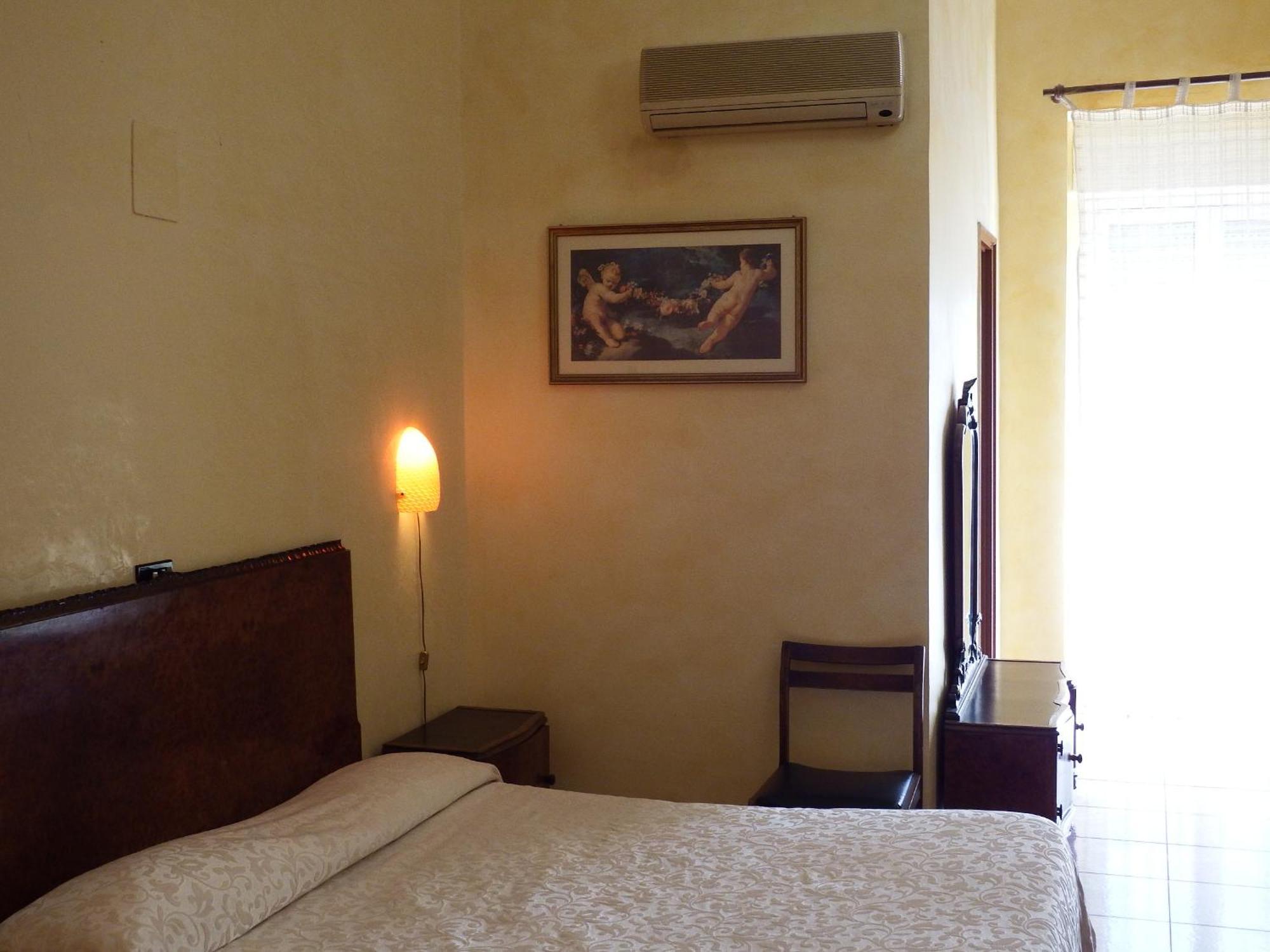 Hotel Touring Messina Kamer foto