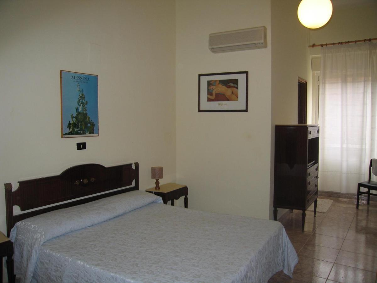 Hotel Touring Messina Kamer foto